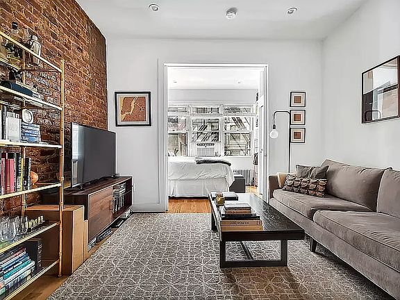 2nd image of 239 E 81st St APT 1D
