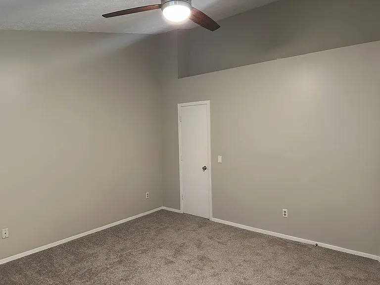 2507 Queen Anne Ct — Photo 6
