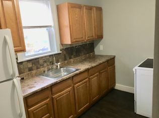 93 Prospect St APT 1R, Pawtucket, RI 02860