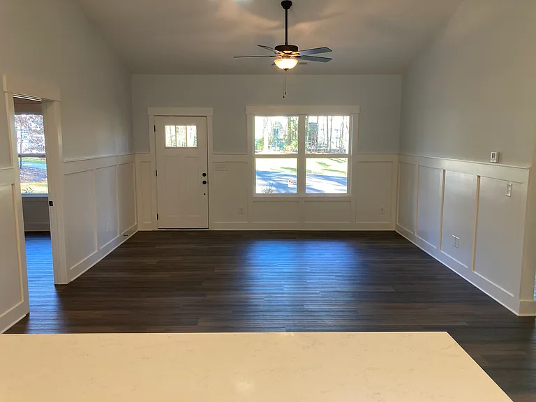 119 Serene St — Photo 5