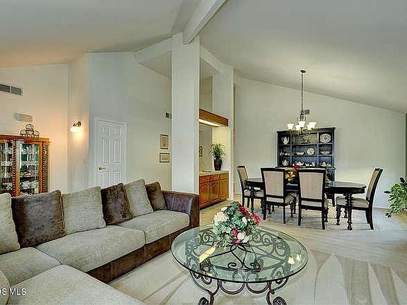 2nd image of 3265 Baccarat St