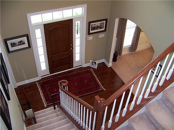 3rd image of 243 Wickerberry Dr