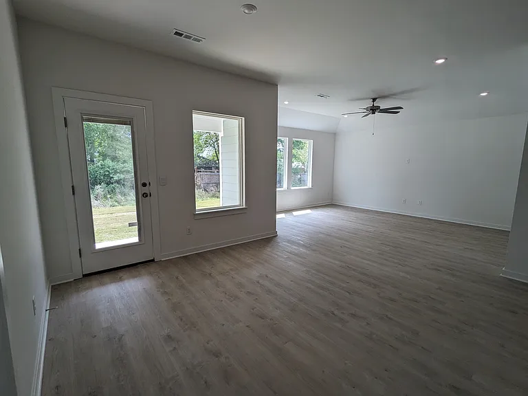 2734 N Snowball Dr — Photo 2