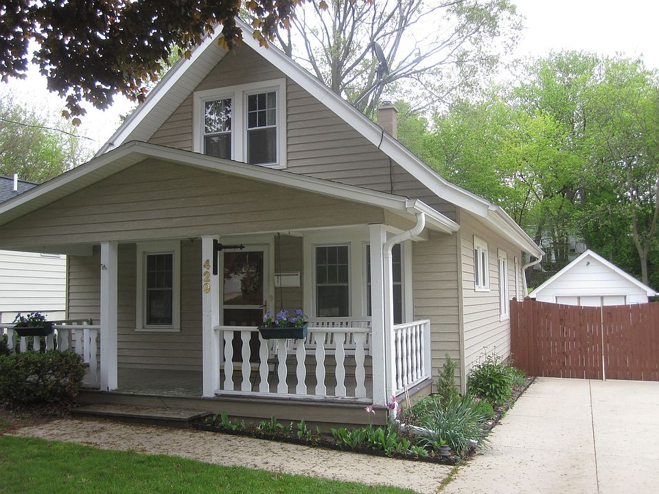 1st image of 429 N Hine Ave