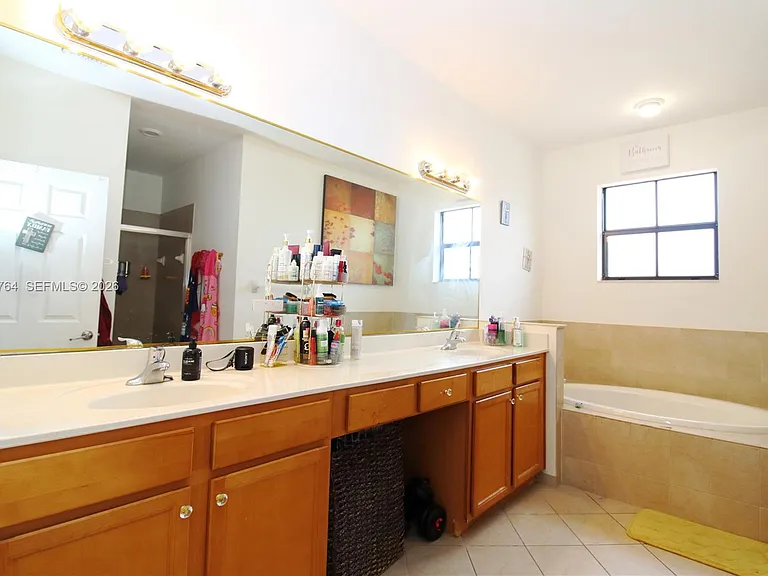 3698 SE 2nd Dr — Photo 54
