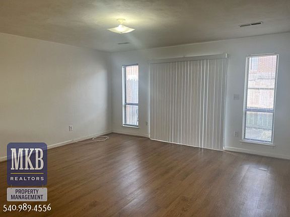 4th image of 1115 East Dr APT D