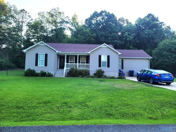 2924 Langdale St, Hokes Bluff, AL 35903