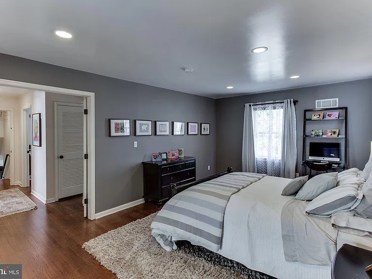 7510 Shadywood Rd — Photo 22
