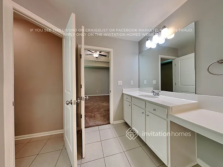229 N Fortune Way — Photo 20