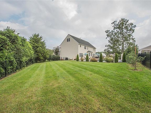 5th image of 6005 Carrington Green Pl
