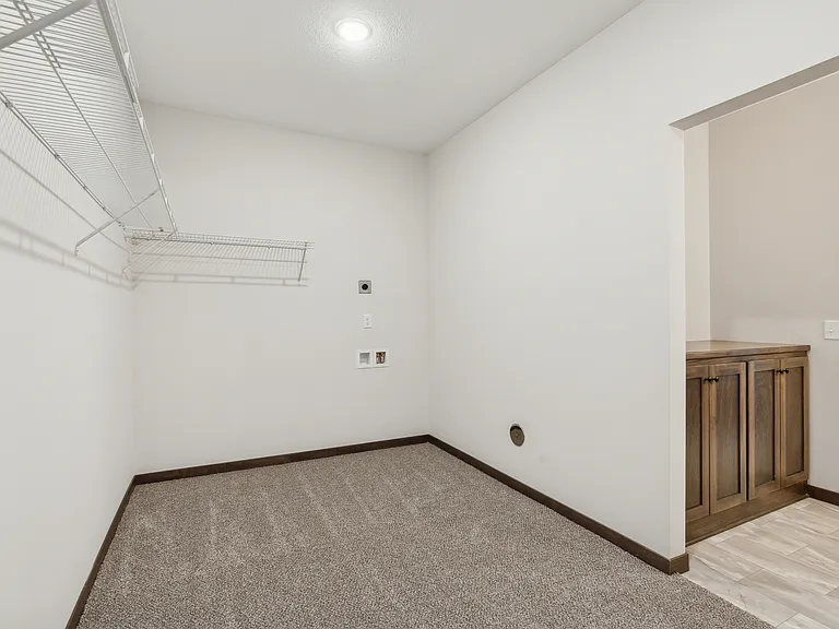 1518 Robinson Dr NW — Photo 5