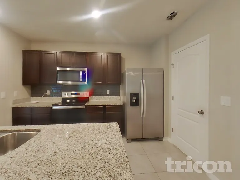 433 Noble Ave — Photo 5