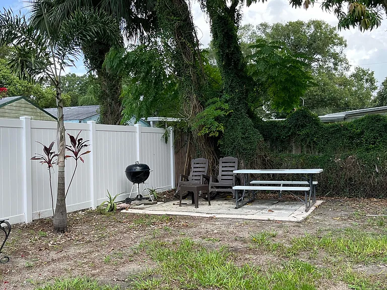 2301 Cluster Ave — Photo 10