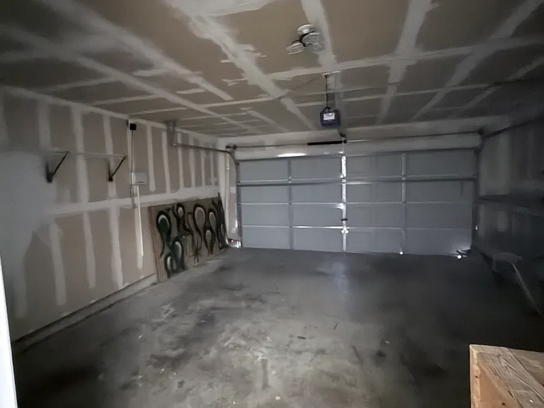 3008 Meadow Bluff Dr — Photo 16