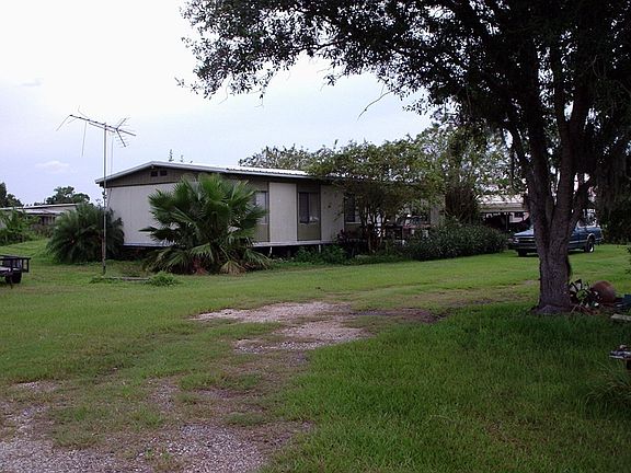 3/2 mobile home on property