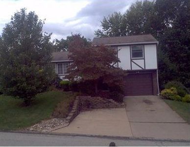 1689 Friar Tuck Dr, North Huntingdon, PA, 15642