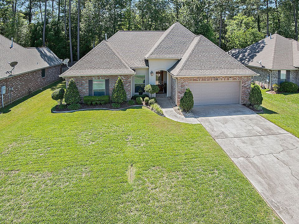 1st image of 239 Autumn Woods Dr