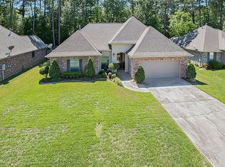 239 Autumn Woods Dr, Covington, LA 70433