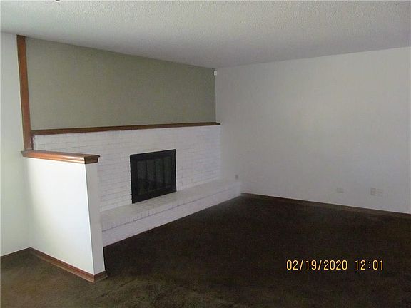 4th image of 4404 Woodland Park Ter