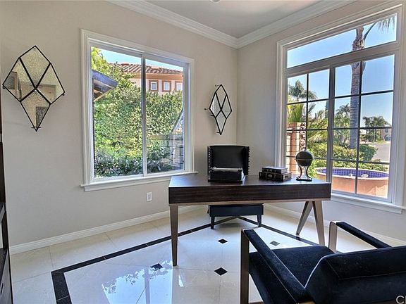3rd image of 3300 Arden Way