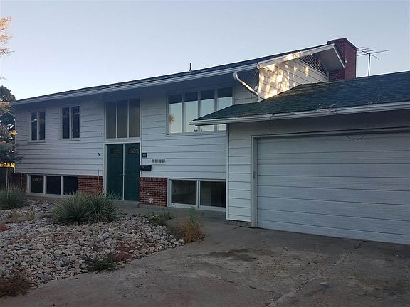 3rd image of 90 Escondido St