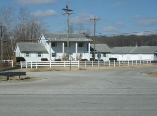 1400 E Shore Dr, Martinsville, IN 46151