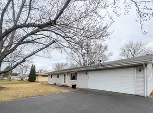 5790 Ada Dr, Roscoe, IL 61073