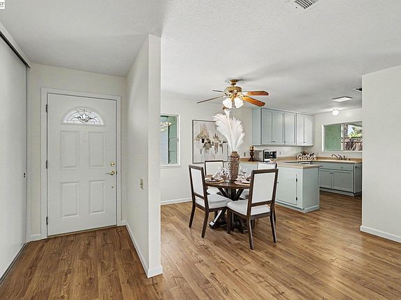 3rd image of 1503 Bluebell Ct
