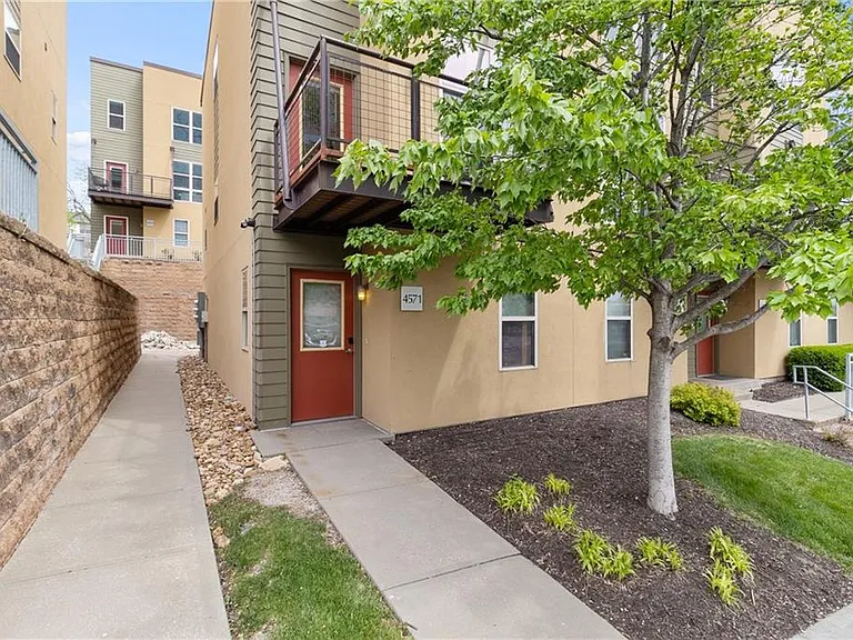 4571 Madison Ave #E-1 — Photo 3