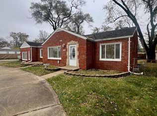 4374 E Ten Mile Rd, Warren, MI 48091