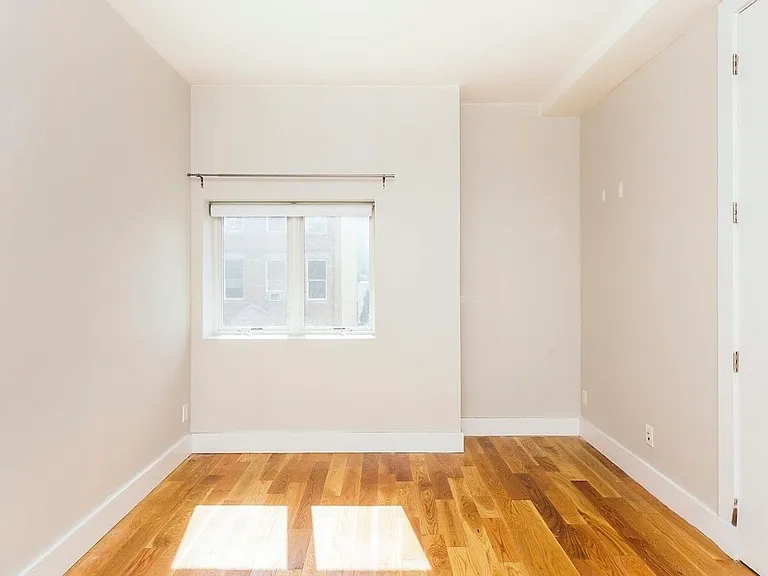 96 Diamond St #2F — Photo 8