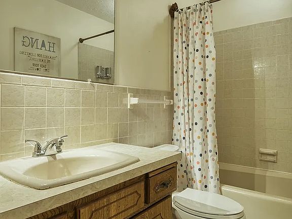 2nd image of 7408 Pasadena Cir