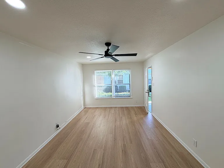 4510-4520 N Banner Dr — Photo 20