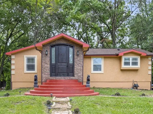 7103 E 159th St, Belton, MO 64012