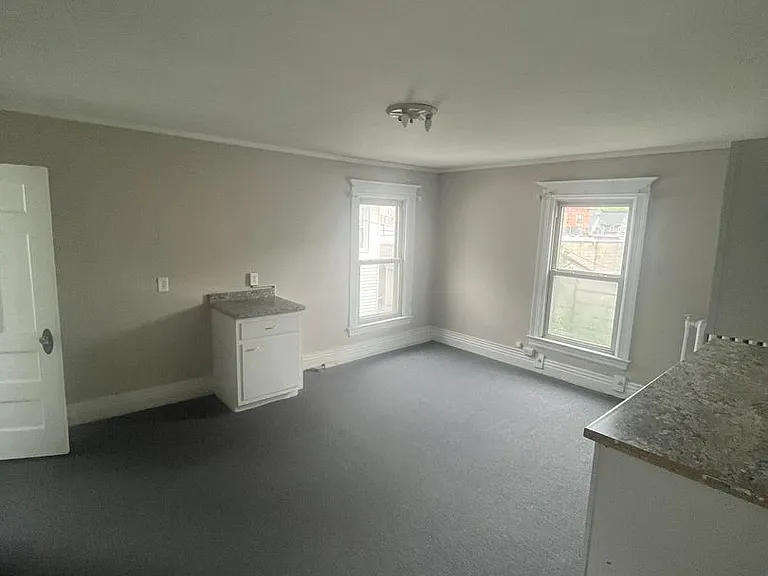 293 Dartmouth St — Photo 36