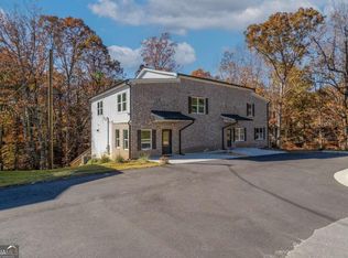 2381 Highpoint Rd, Snellville, GA 30078