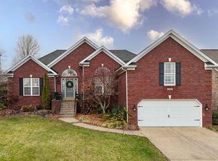 13707 Willow Reed Dr, Louisville, KY 40299