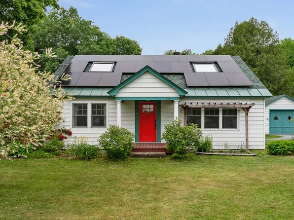 176 Brown's Court, Richmond, VT 05477