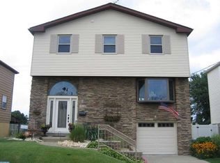 10120 Galahad Rd, Philadelphia, PA 19116