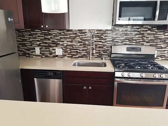 4th image of 5261 E The Toledo #8