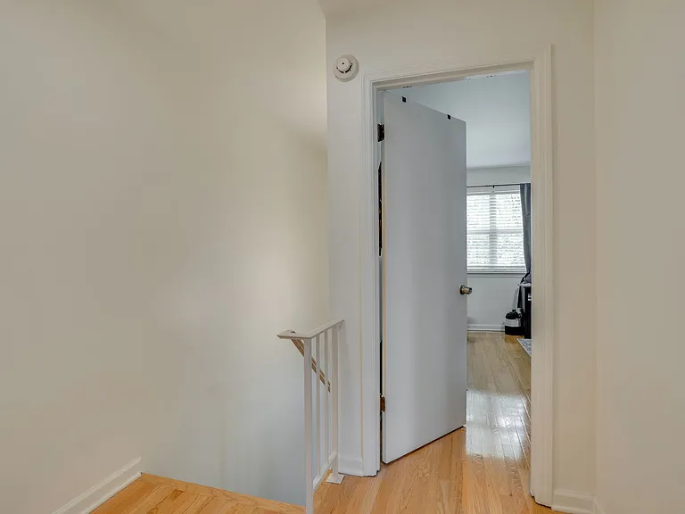 114 Brattlesboro Dr — Photo 19