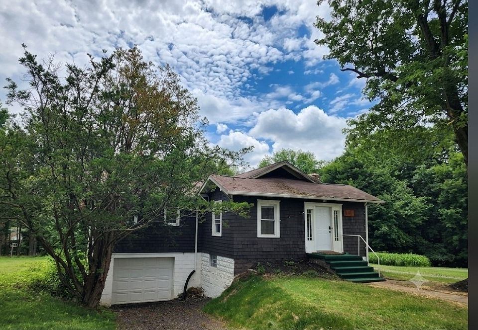 1st image of 634 Scotland Ln