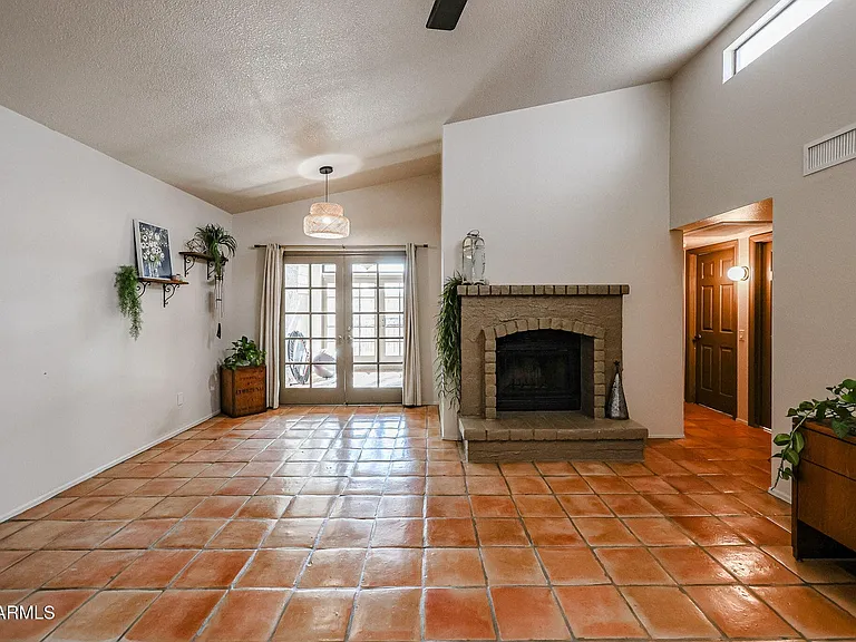 3013 W Phelps Rd — Photo 13