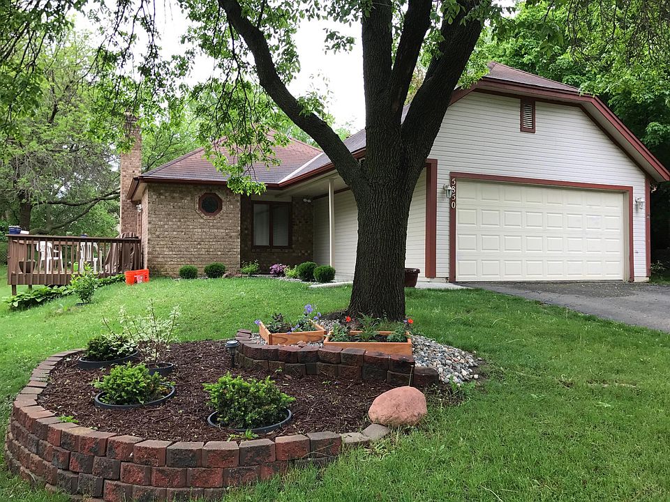 Welcome to Red Cherry Lane!