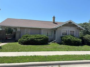 901 Loomis Ave, Corning, IA 50841