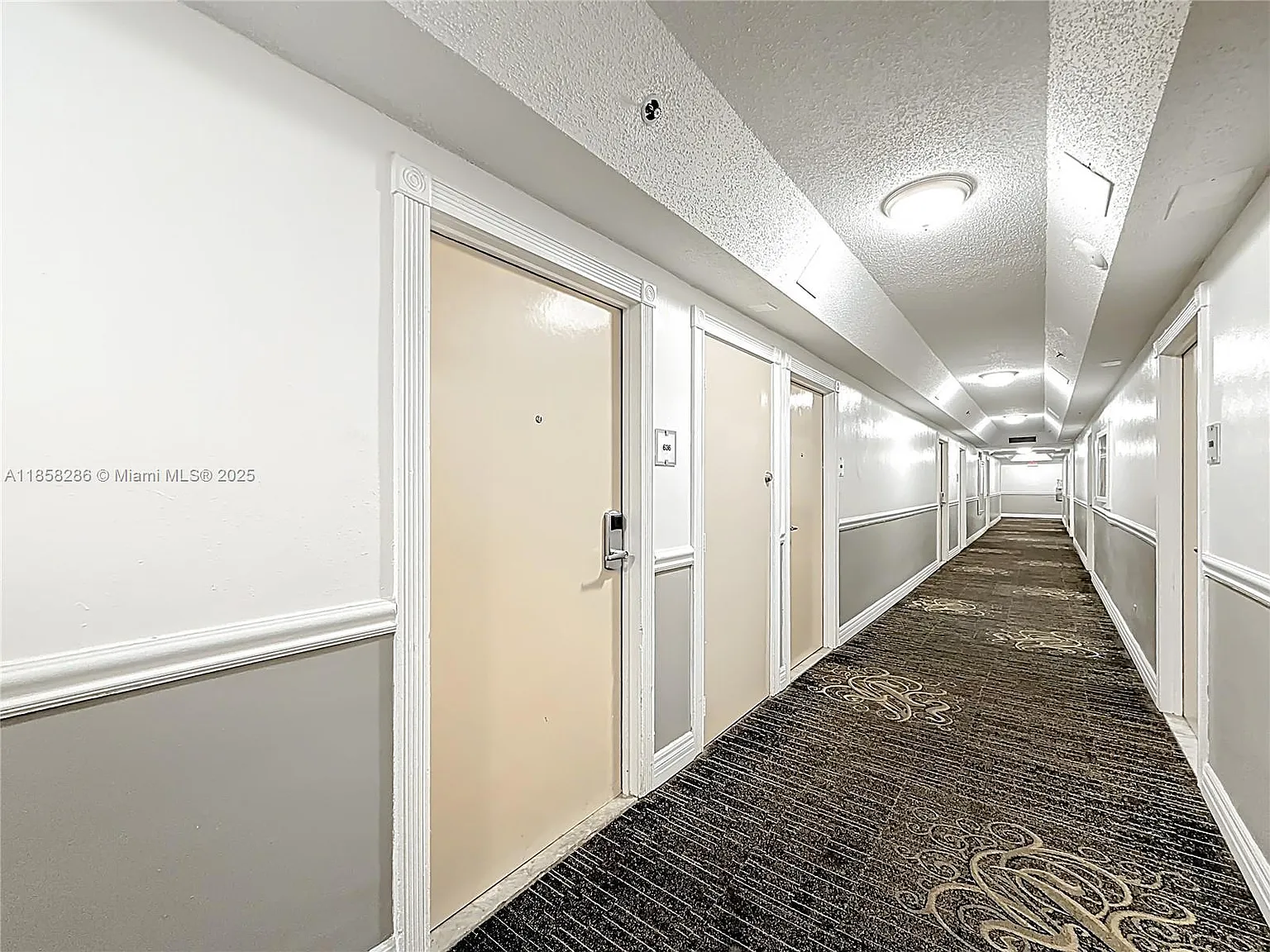 The Aventura Beach Club C — Photo 3