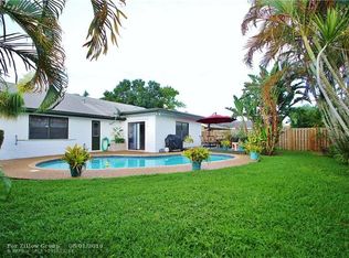 1409 SW 82nd Ter, North Lauderdale, FL 33068