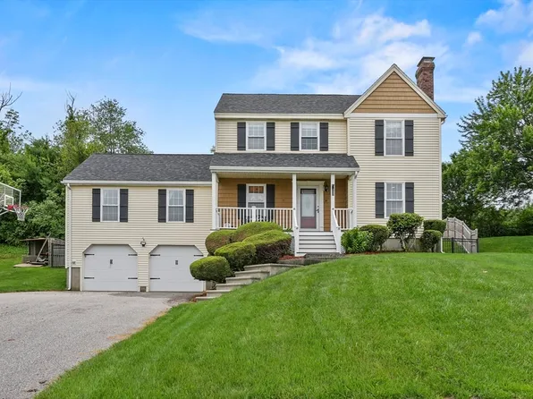 37 Fox Meadow Dr, Worcester, MA 01602