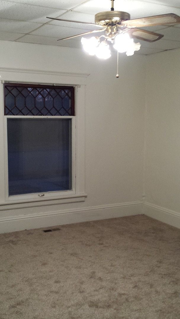 124 E Hirschler St, Moundridge, KS 67107 Zillow