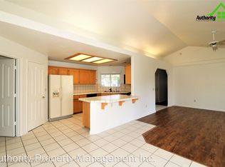 2434 Castlewood Dr, Redding, CA 96002